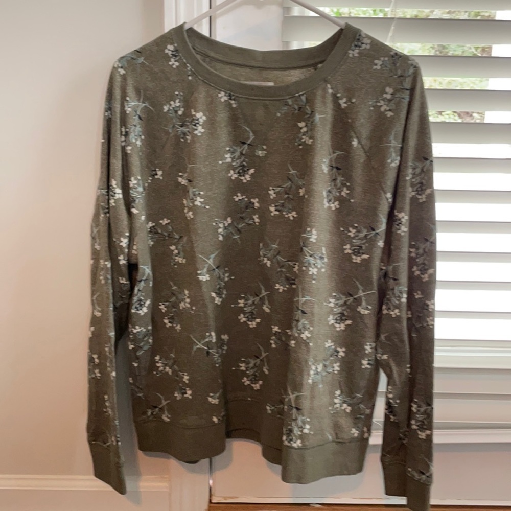 Lucky brand sweatshirt